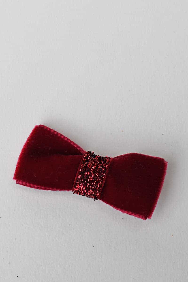 Making a red velvet bow
