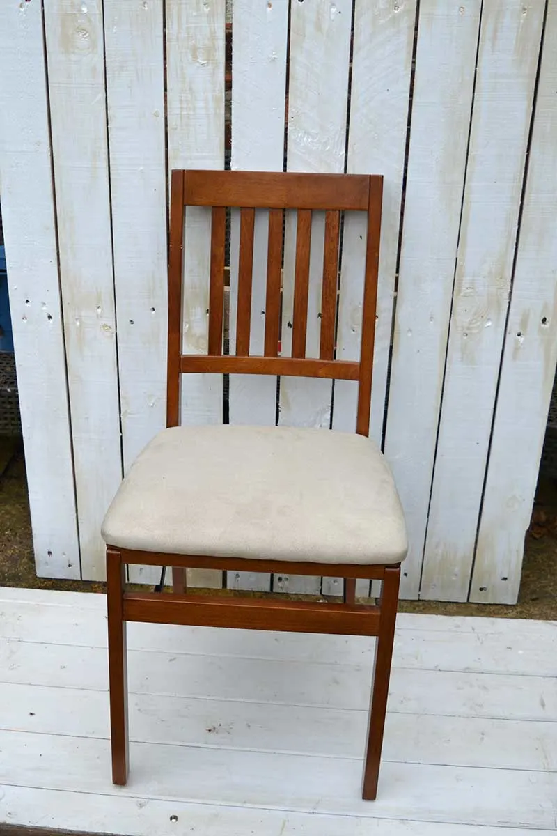 Dining chair before upcycle