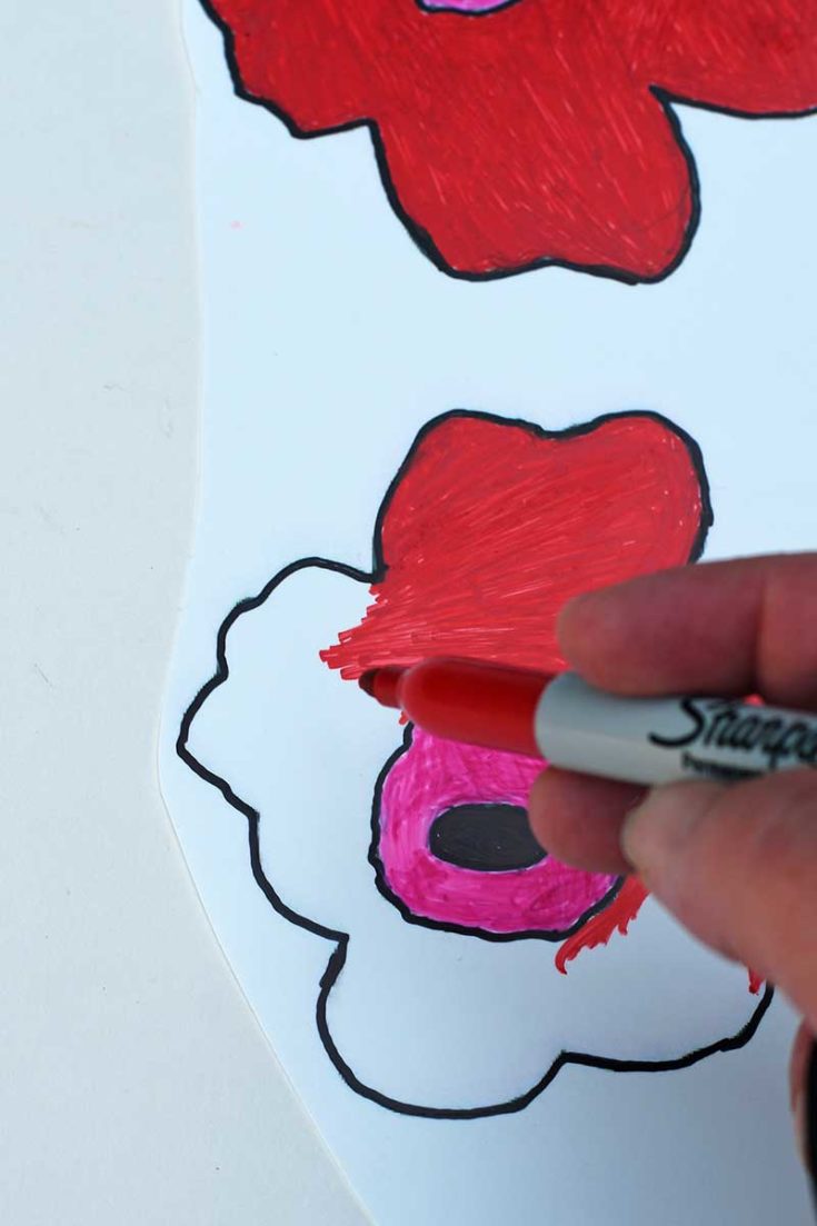 Colouring in the Marimekko Flowers