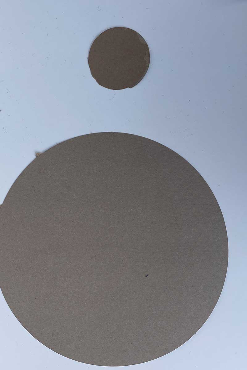 Cardboard circles