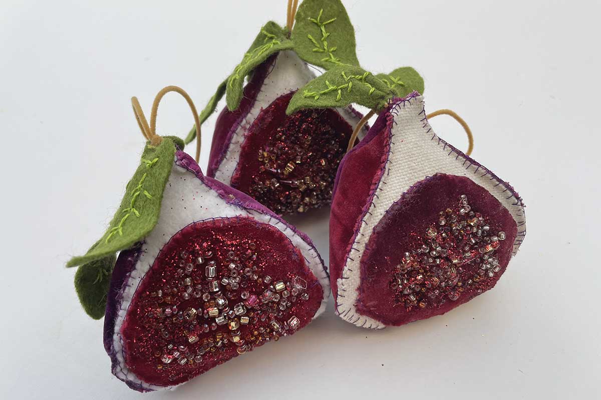 Beetroot Hand-Embroidered Pin * Beetroot Hand-Embroidered Pin *