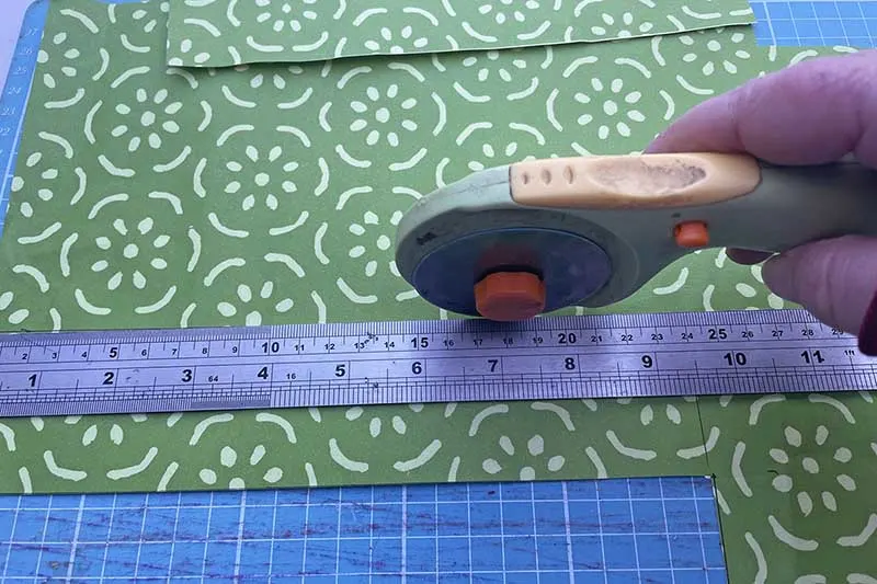 Cutting the gift wrap paper