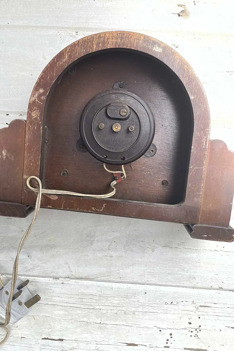 Back of the clock electric mechanism