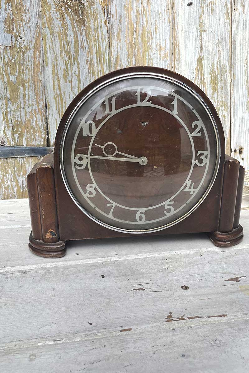 upcycled mantle clock before