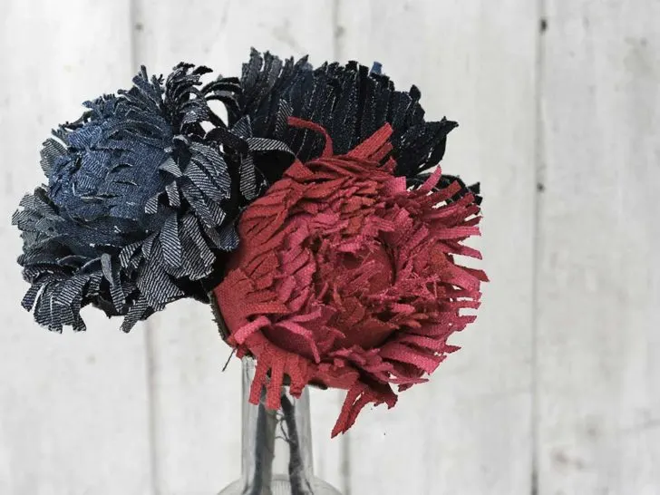 how to make Chrysanthemums out of fabric and paper.