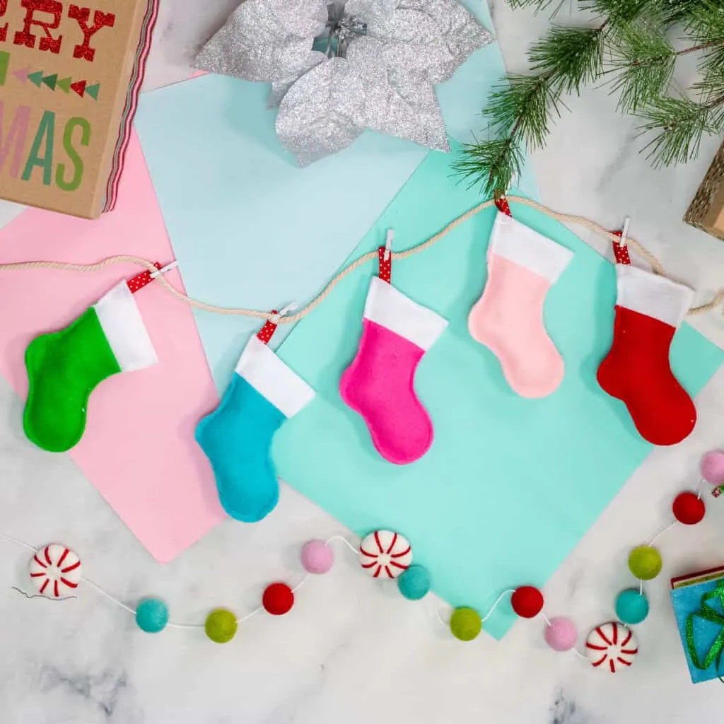 14 Christmas Sewing Projects for Kids - Oh Creative Day