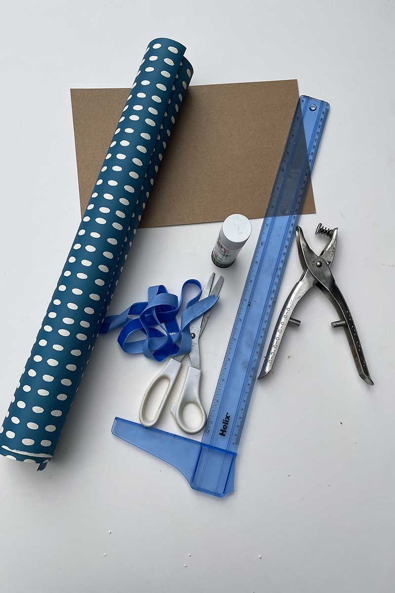 HOW TO MAKE A GIFT BAG OUT OF WRAPPING PAPER