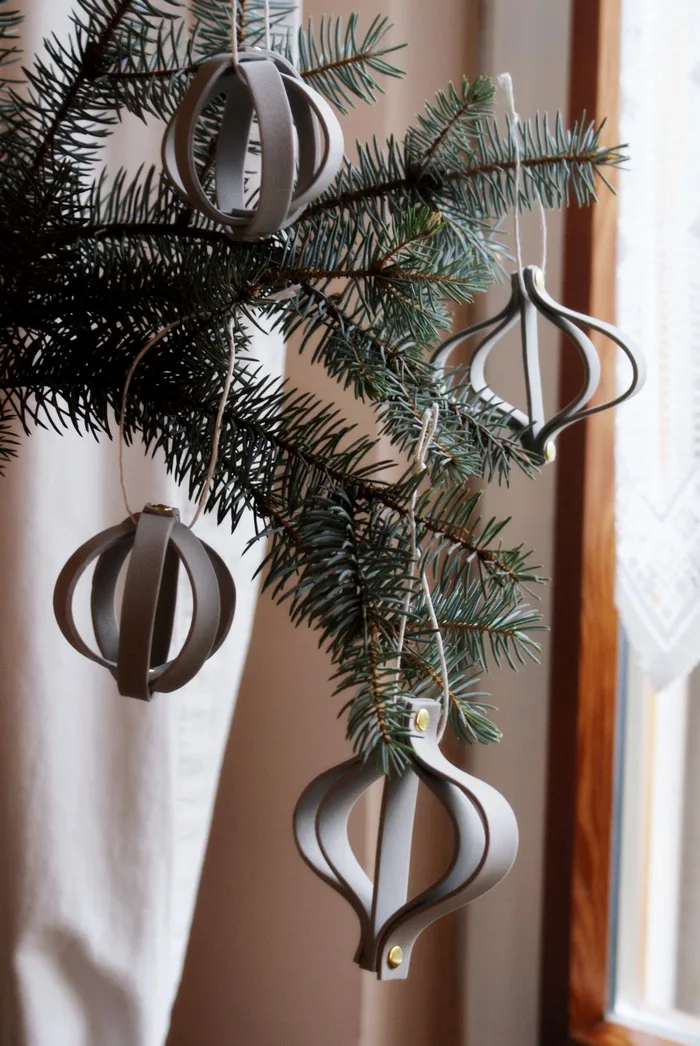 my scandinavian home: How To Make Swedish Christmas Angels From Paper