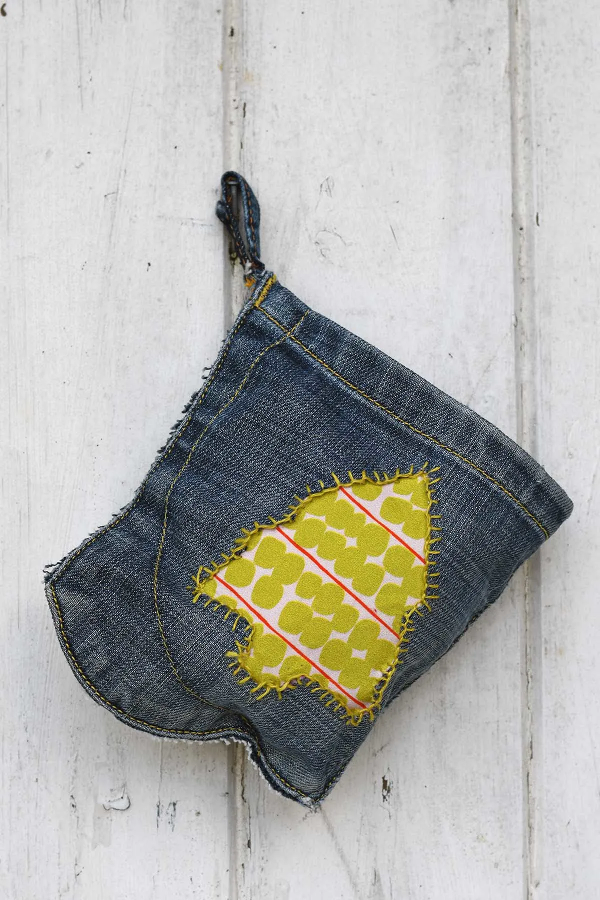 Hanging Christmas applique denim pocket