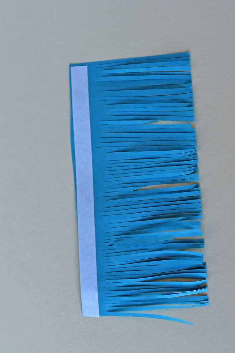 Fringed paper for paper tassel