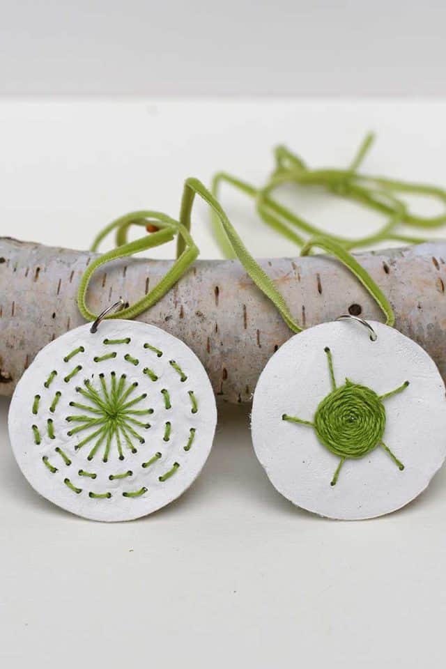 String One Thread Vertical Unique & Chic: Create Your Own Embroidered Clay Pendants - Pillar Box Blue
