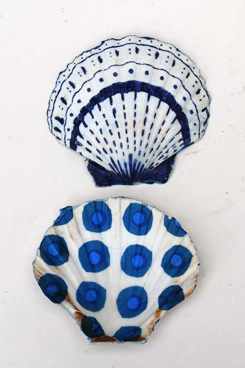 Decorated scallop shells front and back for DIY coastal bookends